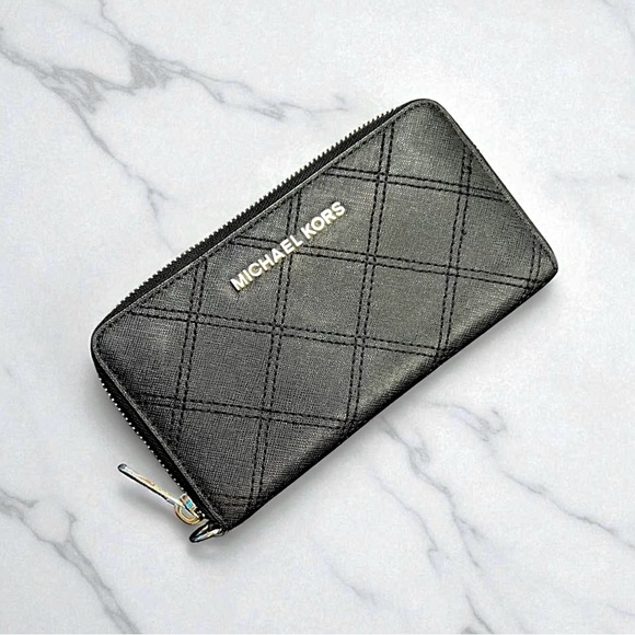 Michael Kors Black Stitched Zip Wallet - Picture 1 of 7